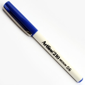 Agrandir l'image de Stylo feutre 0,6 mm bleu - Art Line EK-210 N Image de Stylo feutre 0,6 mm bleu - Art Line EK-210 N