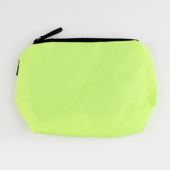 Picture of مقلمة قماش 1 سوستة أخضر لموني 6 × 15 × 21.5 سم - منترا