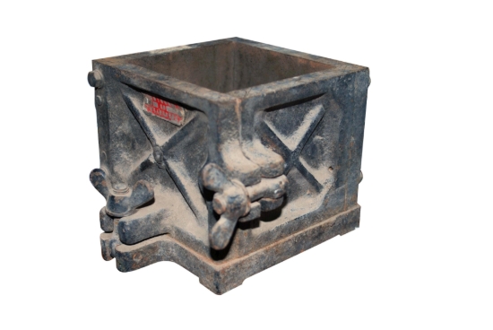 Bild von Betonprüfwürfelform 10 x 10 cm