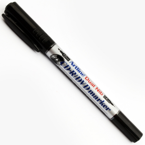 Imagen de Marcador permanente para CD, doble punta (1 mm + 0.4 mm negro) – Artline Modelo EK841T