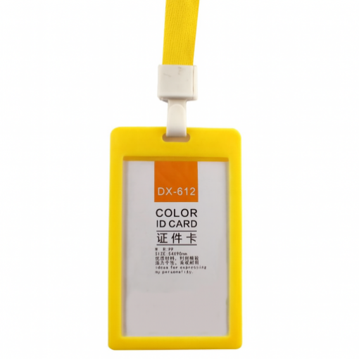 Imagen de Porta credencial vertical de plástico amarillo, con funda + cordón – Simba Modelo 6612